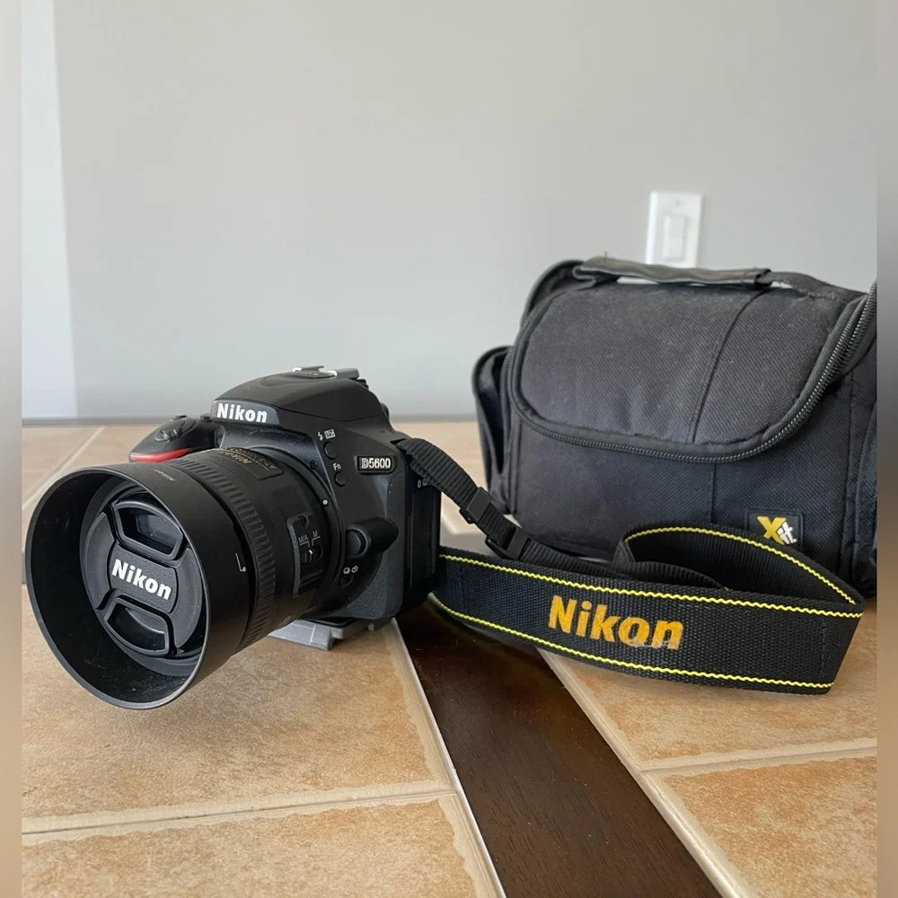 Nikon D5600 with Lens